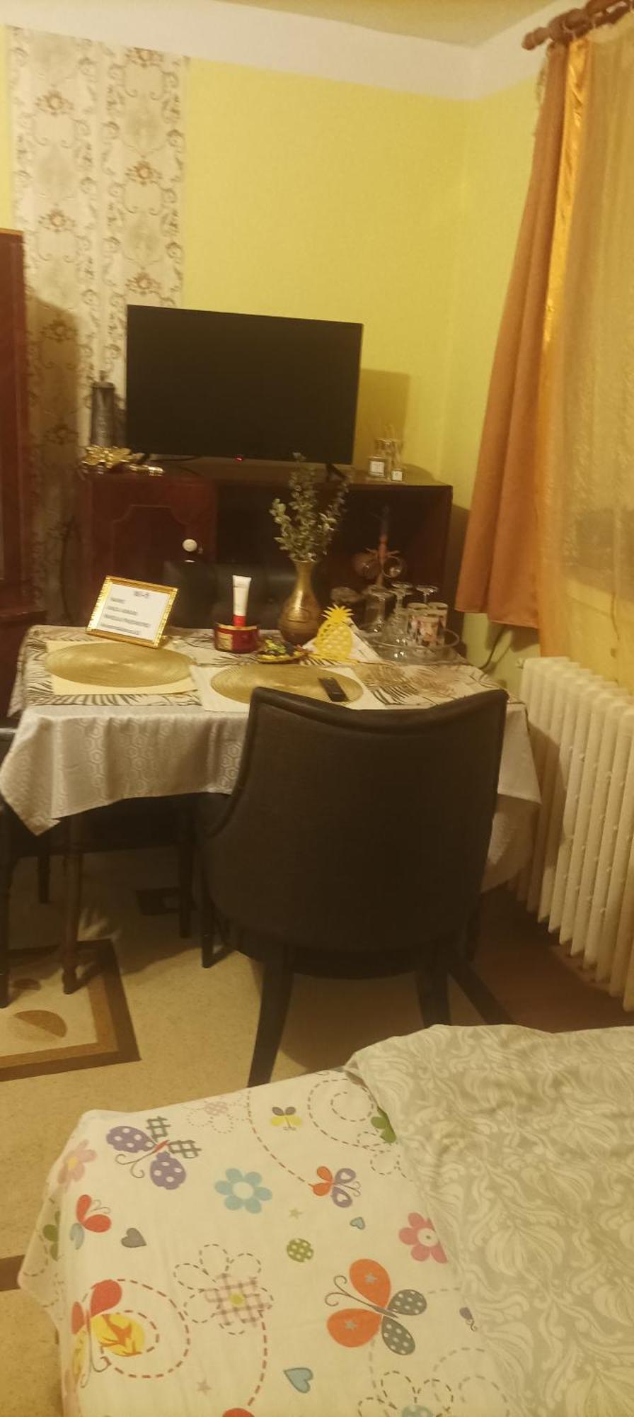 Apartament Cu Doua Camere Si Gradina Cluj-Napoca Exterior photo